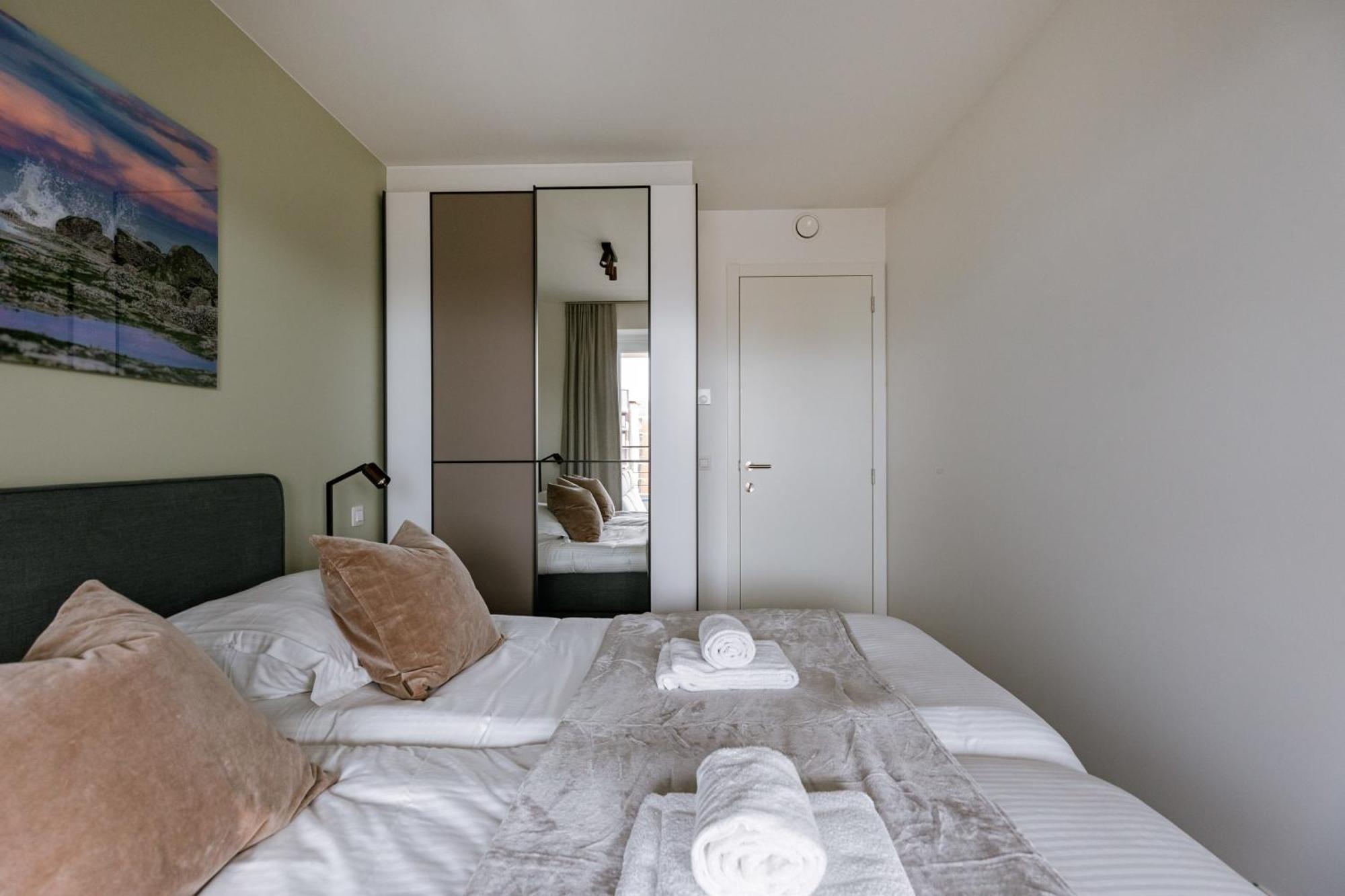 Huswell - Experience Coastal Luxury At Ostend Exterior photo